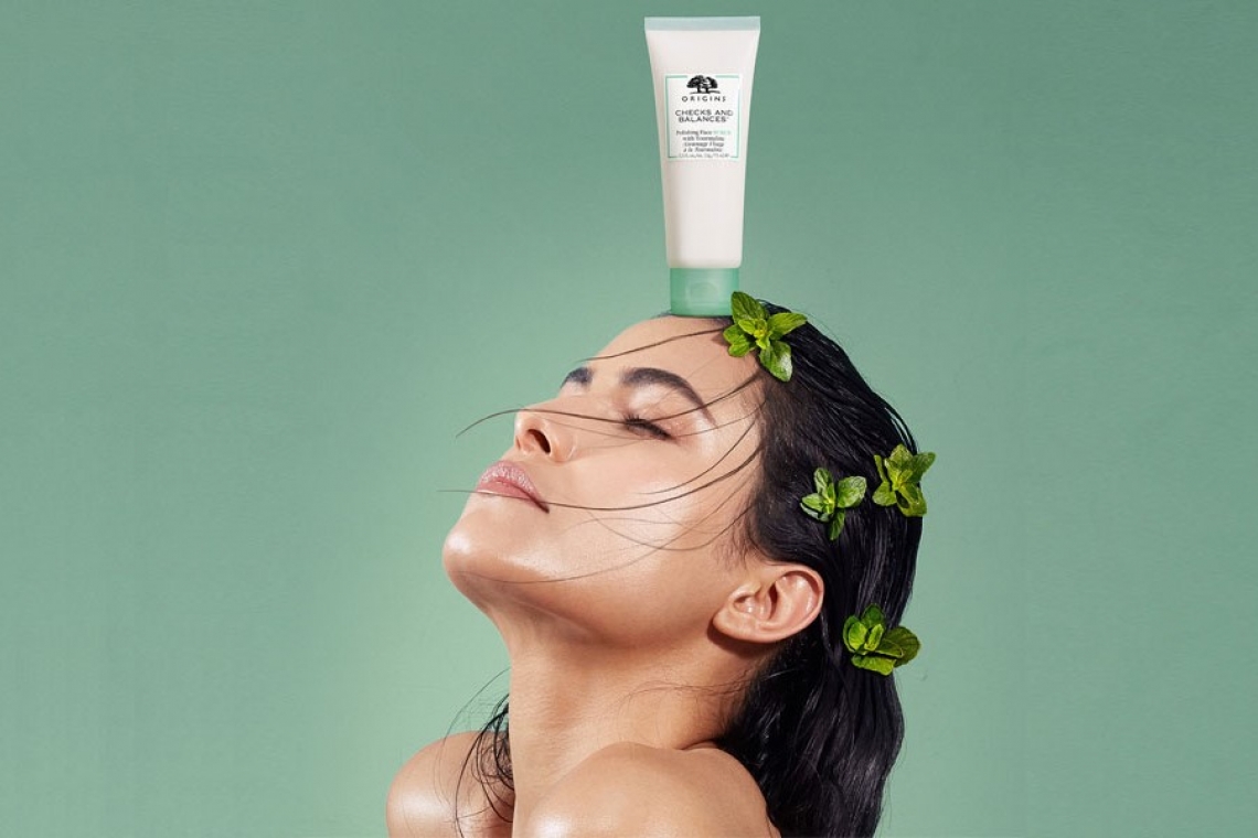 Ισορροπήστε με το νέο Checks and Balances Polishing Face Scrub