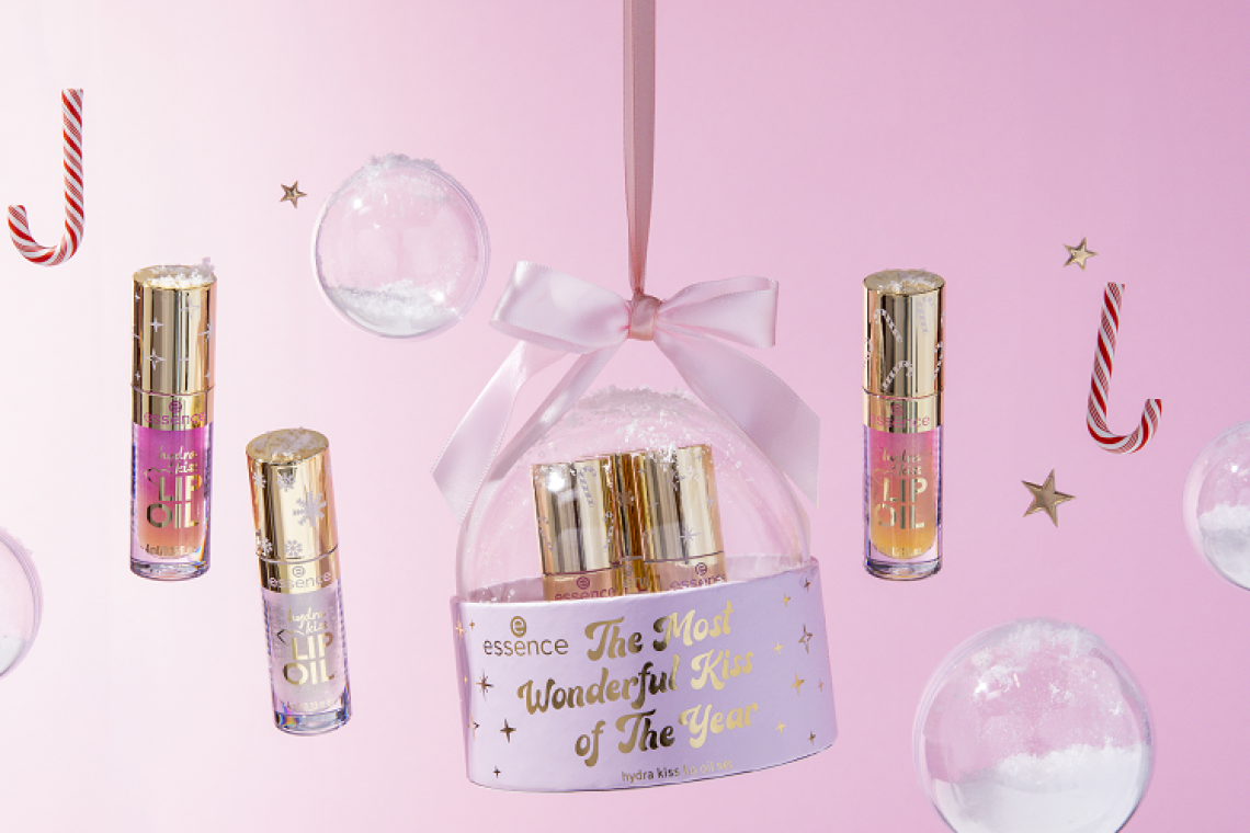 ESSENCE, the most wonderful kiss of the year