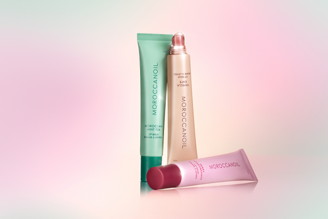 Η Moroccanoil επεκτείνει τα εμβληματικά οφέλη του ελαίου Argan στην περιποίηση των χειλιών με τα νέα Moroccanoil Lip Balms