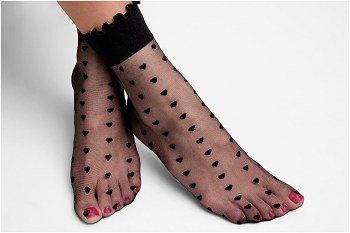 959068_catrice-valentine-who-socks-damour-c01_front-view-full-open_png