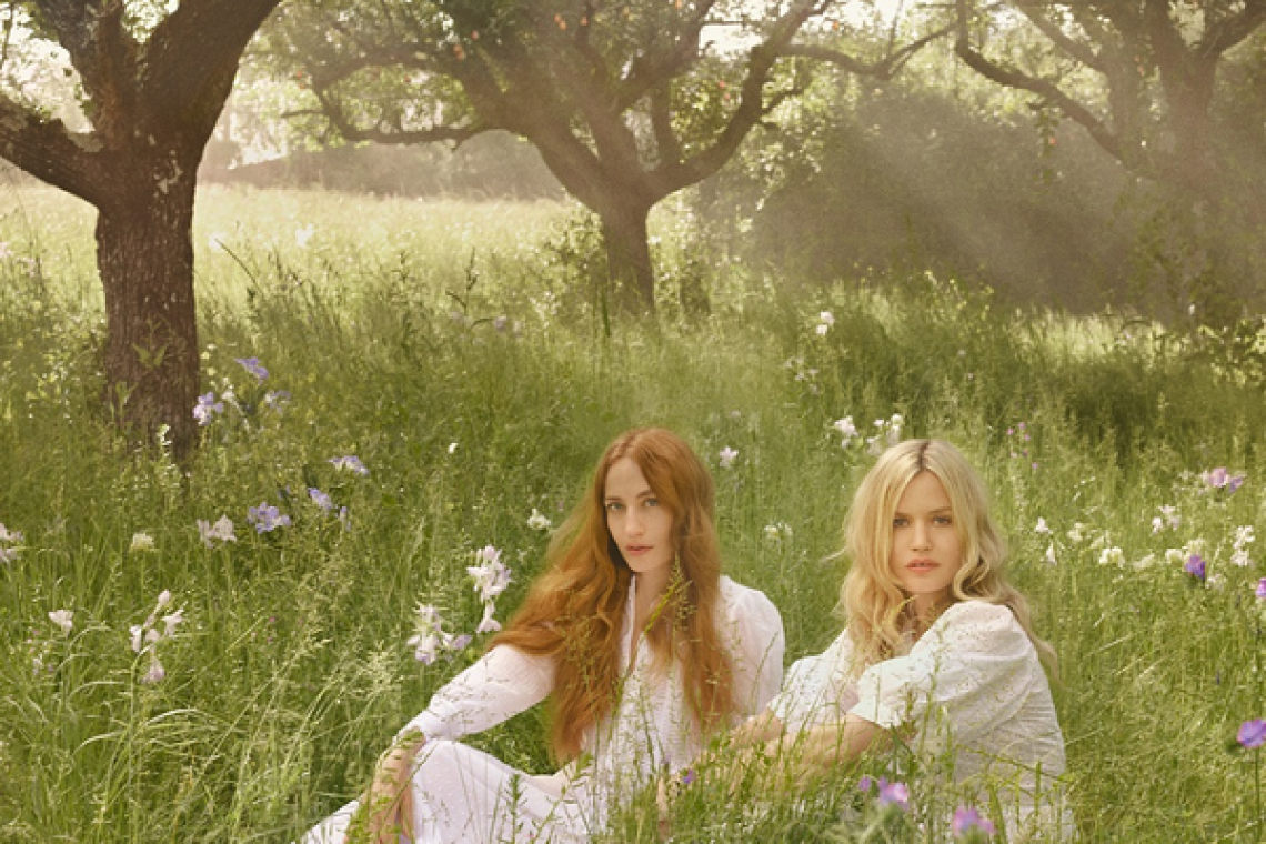 Ο οίκος Jo Malone London παρουσιάζει τις Georgia May Jagger και Lizzy Jagger ως Global Brand Ambassadors για τη συλλογή English Pear