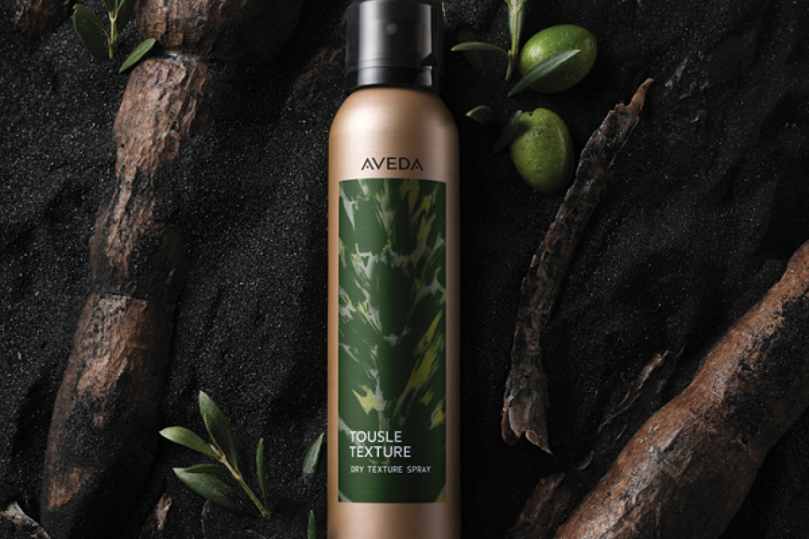 Η Aveda παρουσιάζει το νέο Tousle Texture Dry Texture Spray 